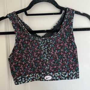 NIKE Swoosh Women's Medium-Support Printed Sports Bra